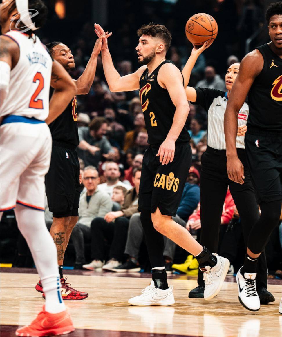 关于爵士击溃尼克斯,当家米切尔火力全开,引发热议的信息 关于爵士击溃尼克斯,当家米切尔火力全开,引发热议的信息