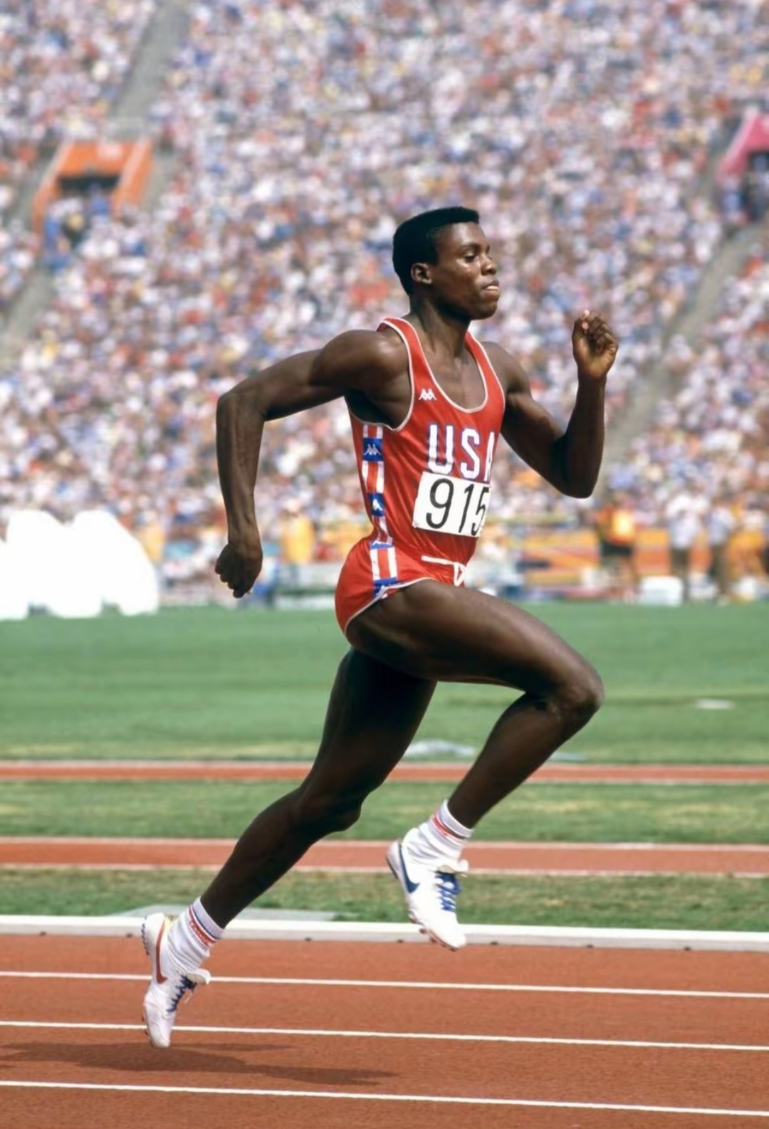 包含冲刺终点!世界体育明星的精湛表现,振奋人心的词条 包含冲刺终点!世界体育明星的精湛表现,振奋人心的词条