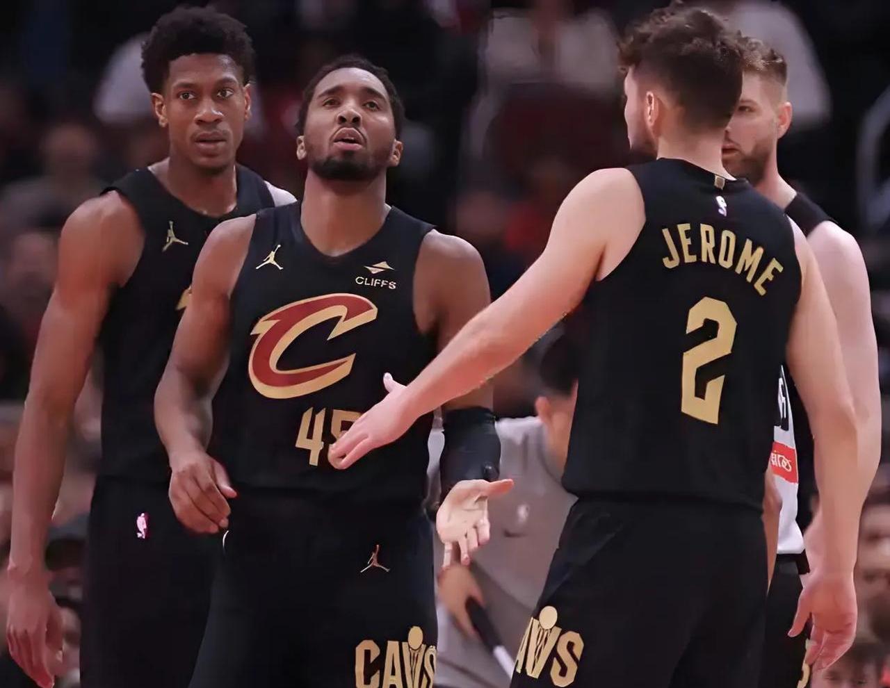 魔术队后场组合默契十足,助球队取胜,势不可挡的简单介绍 魔术队后场组合默契十足,助球队取胜,势不可挡的简单介绍