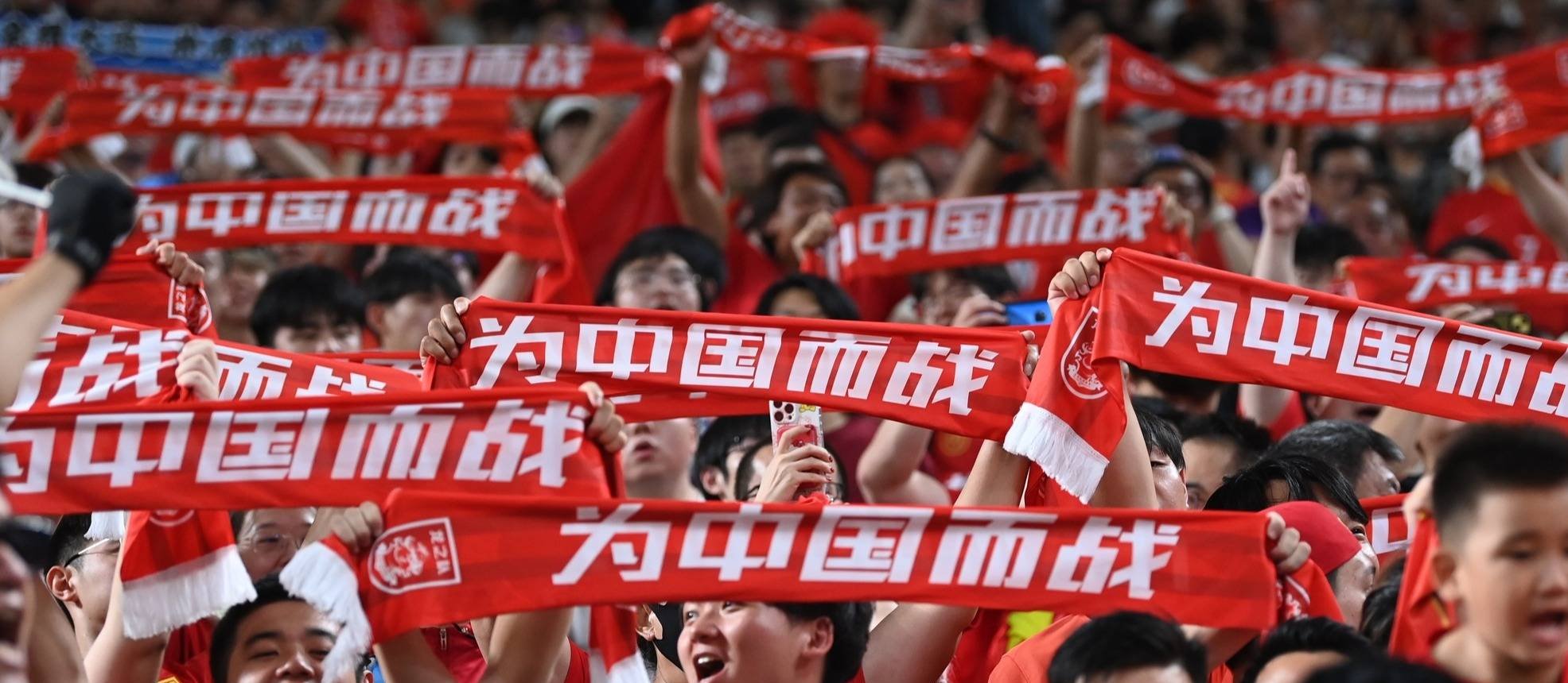 包含赛场上挑战不断，球员们展现战斗精神，气势如虹的词条