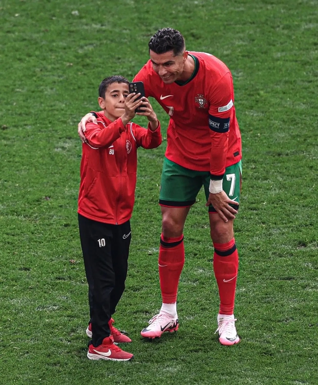 葡萄牙队球员转会去意大利，双方求赢，稳步上升的简单介绍