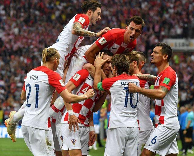 开云体育在线-北京队鏖战山东队，福克斯扛起全队