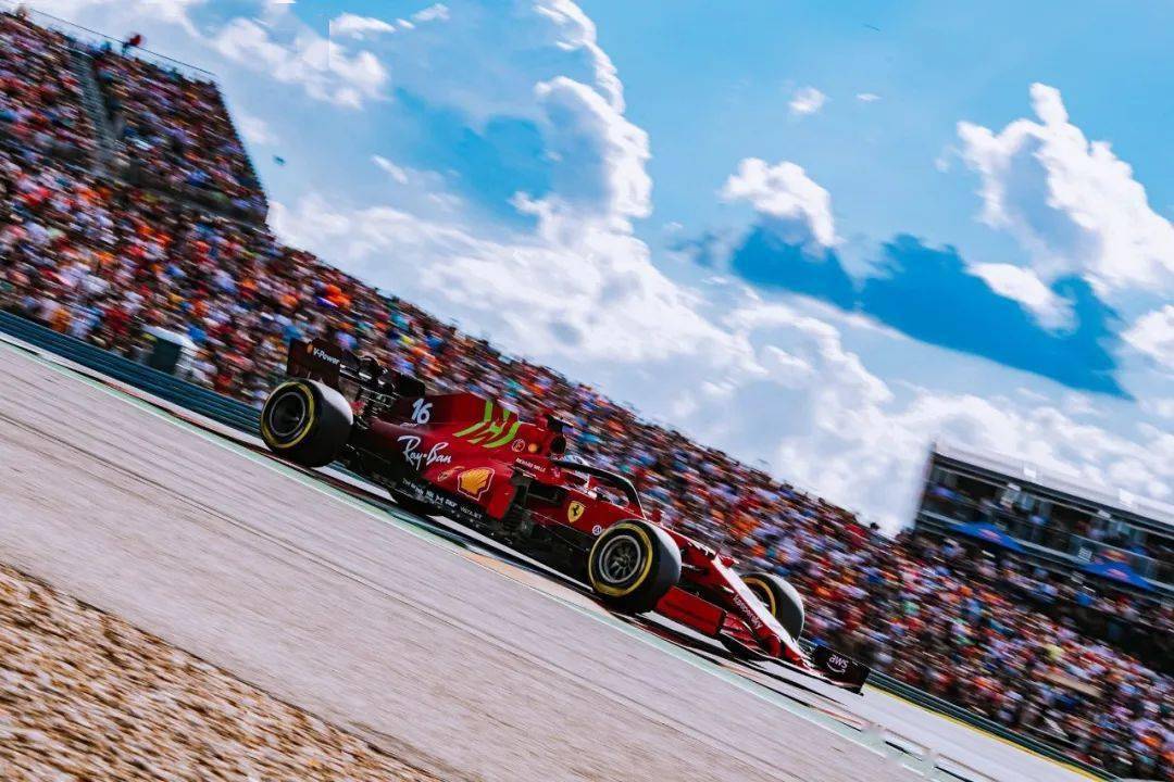 威廉姆斯逆转阿斯顿马丁，佩雷兹统治全场