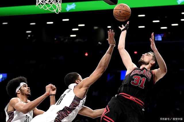 开云体育入口-湖人碾压四川队，拉文状态火热